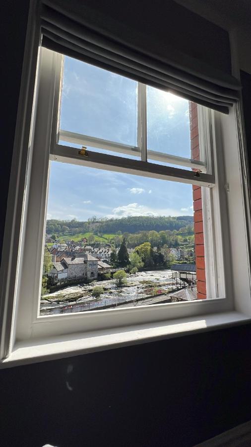 Riversdale House Bed & Breakfast ランゴレン エクステリア 写真